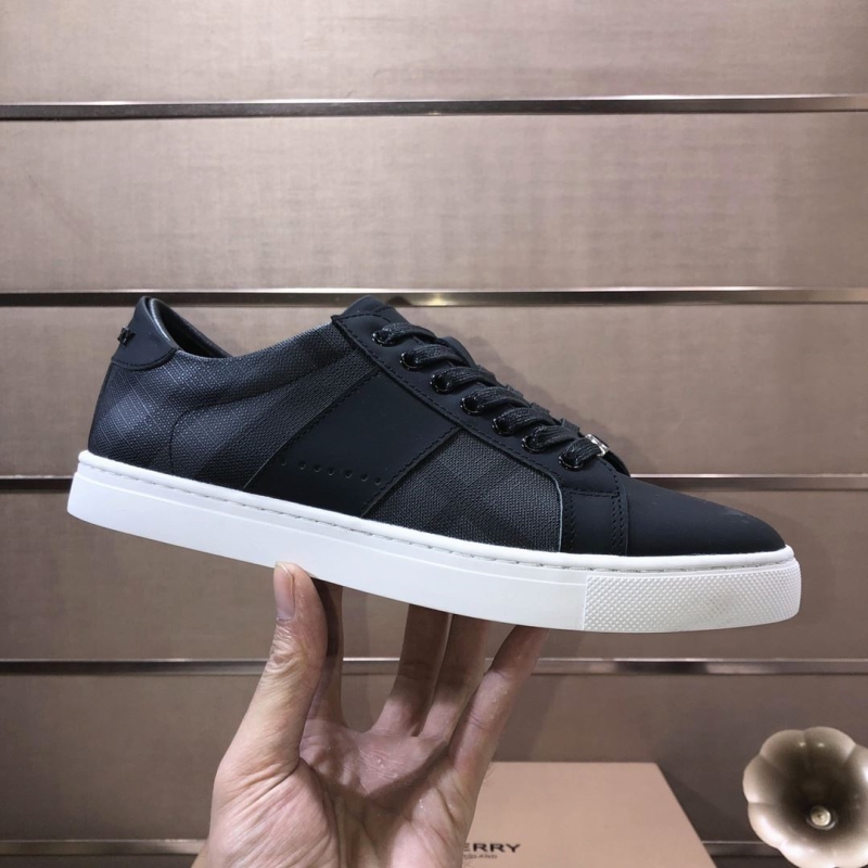 Burberry Sneakers